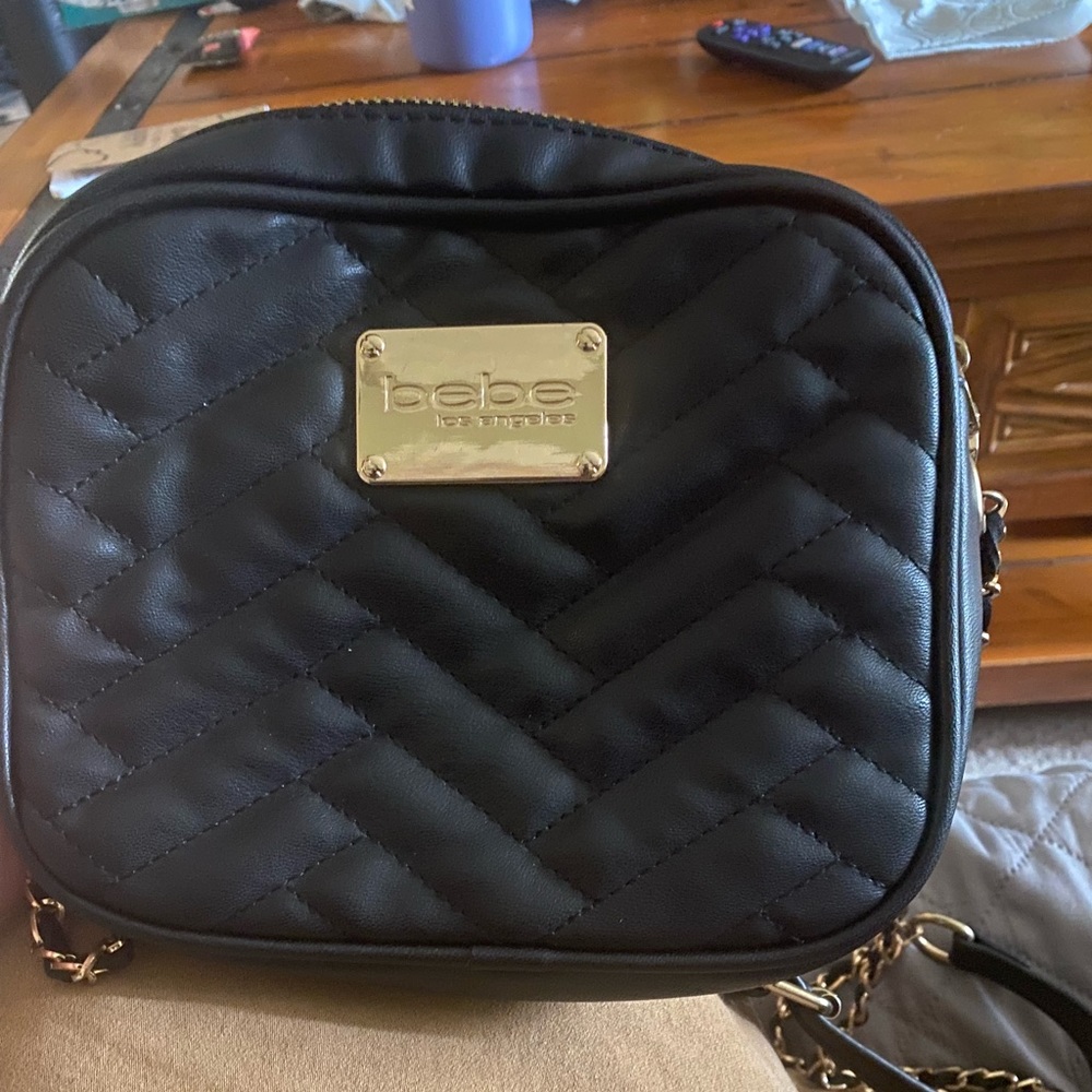 👜 Gorgeous Bebe Black Purse - Elevate Your Style! 👜